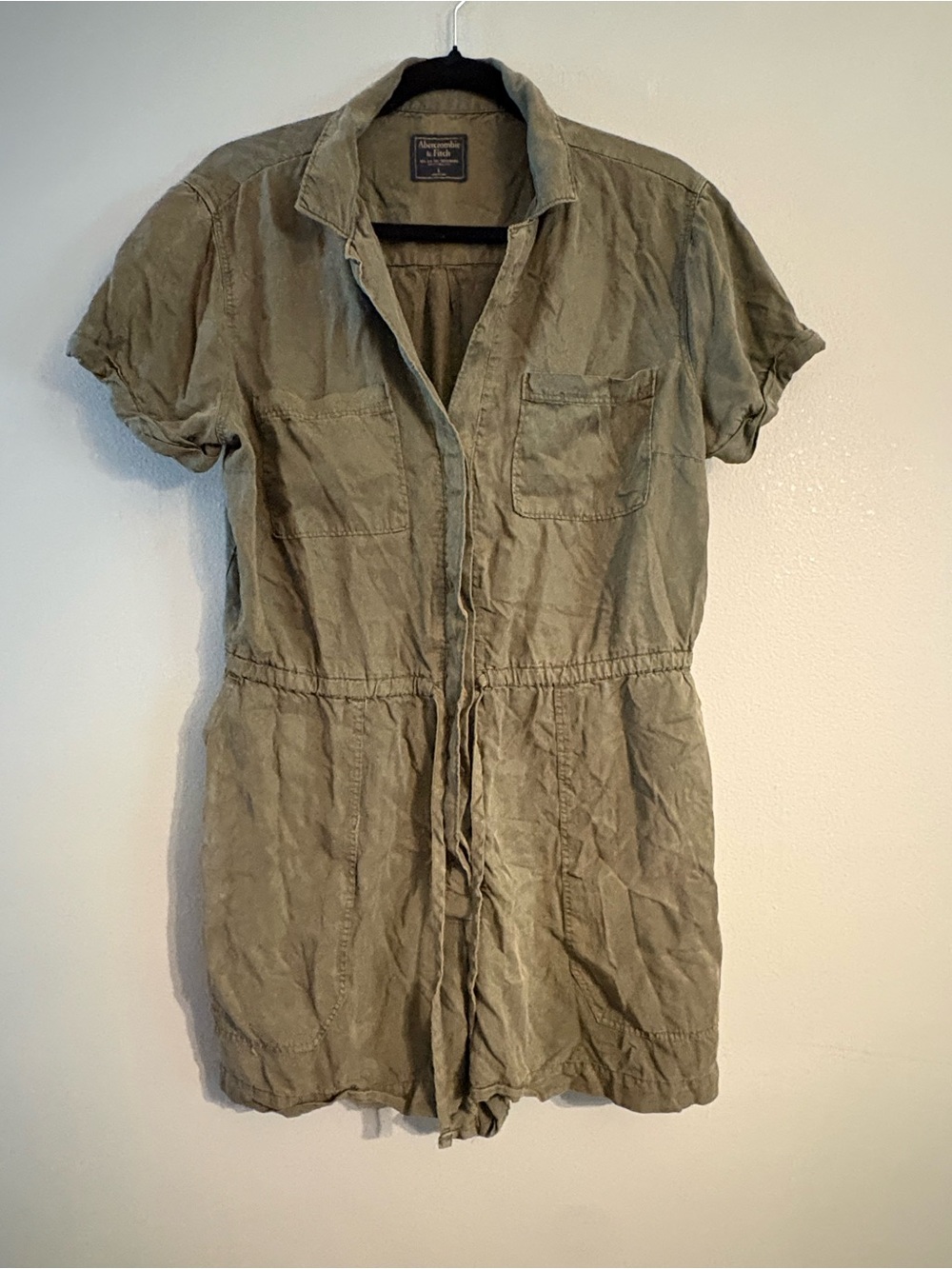 🌻3 for $20🌻 Abercrombie & Fitch Olive Green Short Sleeve Button Up Romper